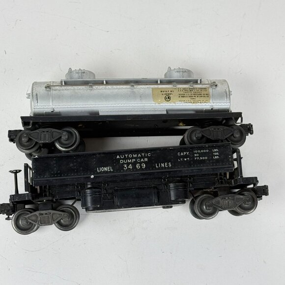 Lionel 3469 Automatic Coal Dump Car & Oil Tanker Vintage Train Cars - Picture 2 of 11